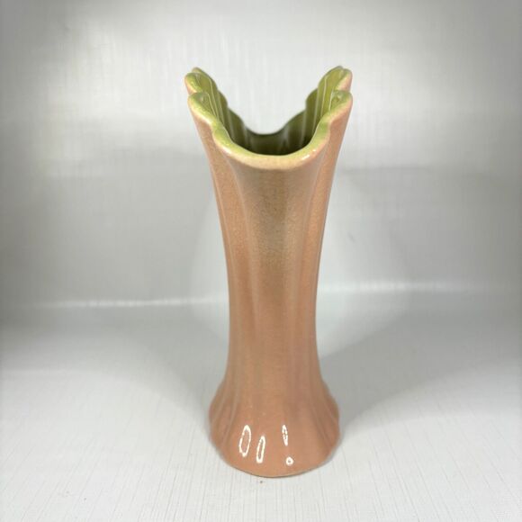 Vintage Pink Chartreuse Vase Fan Weil Ware California Pottery Made USA 40s - Picture 2 of 11